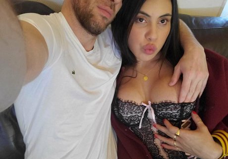 vollbusige asiatische onlyfans hd nette bilder