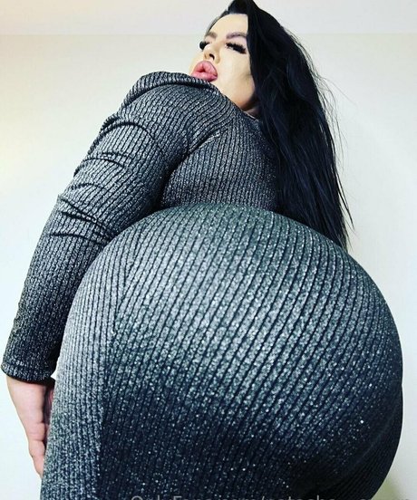 Natasha Crown schöne nette bild