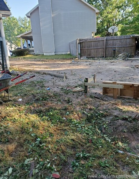 bee88i nacktheit freie foto