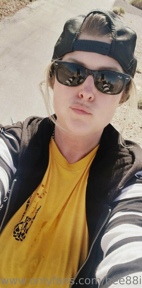 bee88i hd xxx galerie