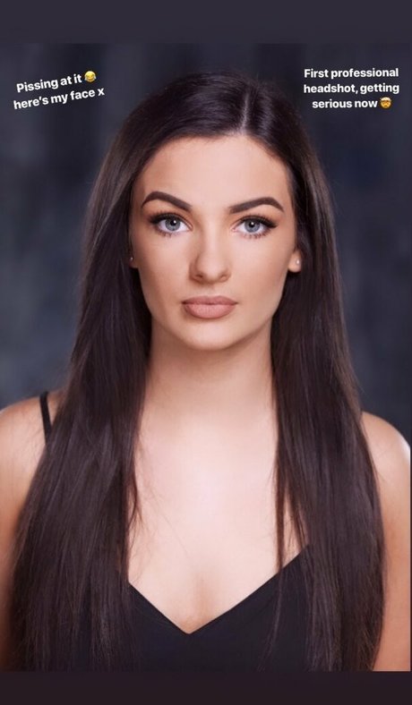 Charlotte Craig nackt pornographische bild