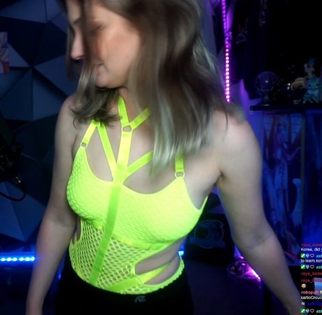 IceTokki hd nackte bild