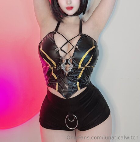 Lunaticalwitch hd pornostar galerie