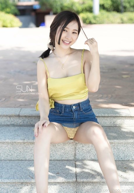 noo sunnly perfekte sexy fotos