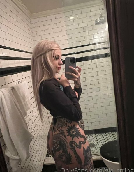 Gia String hübsche perfekte fotos