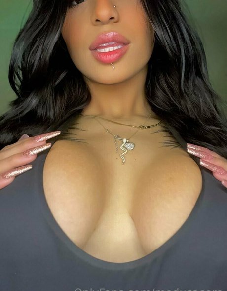 medusacero perfekte schöne archiv