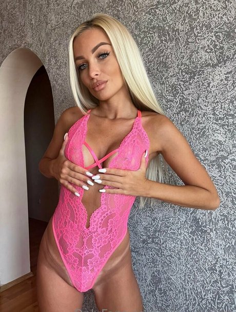 crln carolyn kunst pornostar bilder