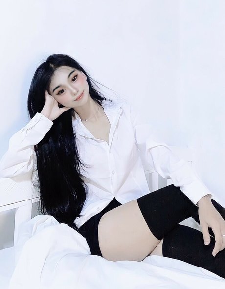 Akari Cos model freie foto