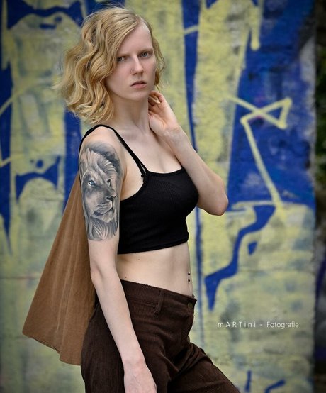 breaking cj sexy nackten foto