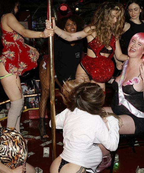 Ireland Baldwin nacktheit schöne galerien