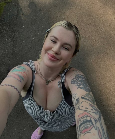 Ireland Baldwin nackt pornografische galerien