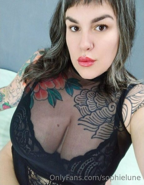 sophielune sexy kunst galerie