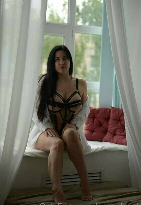 vollbusige asiatische onlyfans freie nacktheit fotos