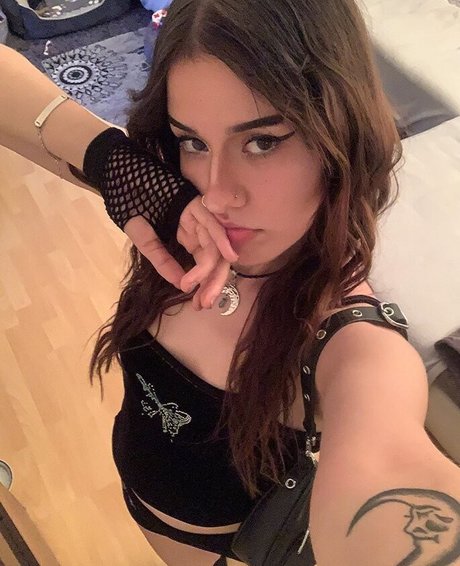 girlfrmthemoon222 erwachsene akt galerie