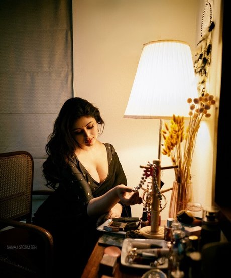 Shivaji Storm Sen heiße top bilder