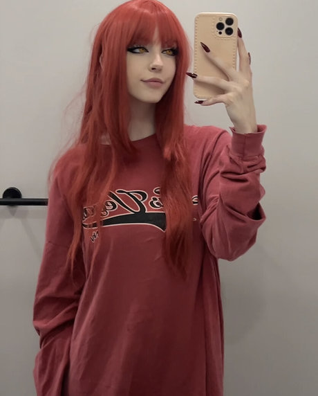 nackte rothaarige onlyfans erwachsene freie bild