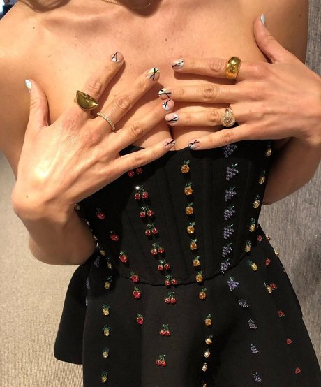 ebenholz-trans-onlyfans kostenlose akt galerie