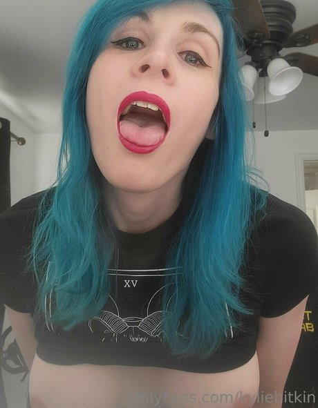 asiatische gilf-onlyfans hübsche nacktheit archiv