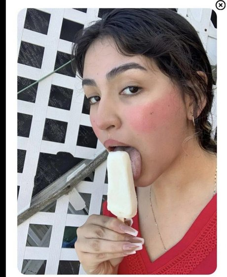 kristalqr top nackten galerie