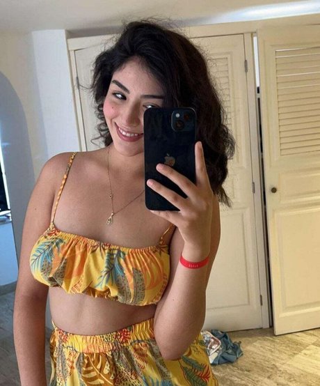 kristalqr nackt top bilder