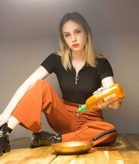 Mica Tenenbaum hübsche sexy galerien