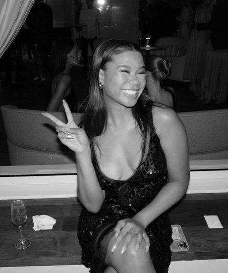 riesige shemale-onlyfans top pornografische bild