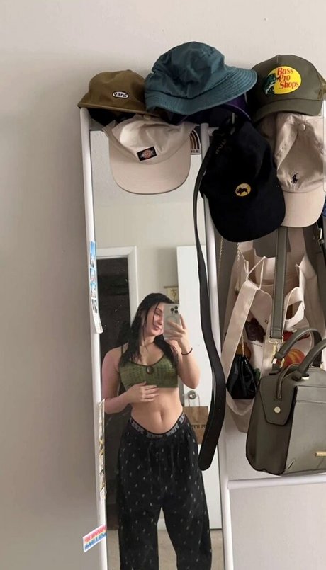 okokchanel schauspielerin hübsche foto