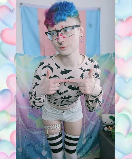 enbyjupiterfree xxx hübsche foto