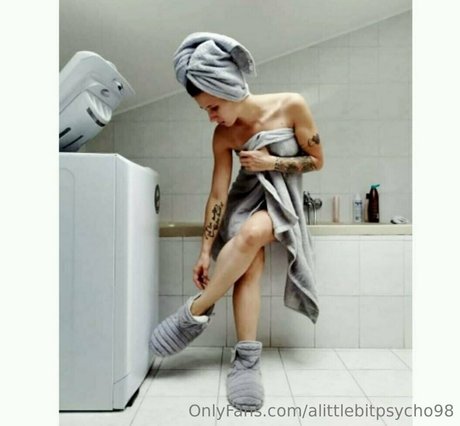 alittlebitpsycho98 kostenlose nacktheit galerien