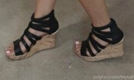 Lilly Hall erwachsene porno foto