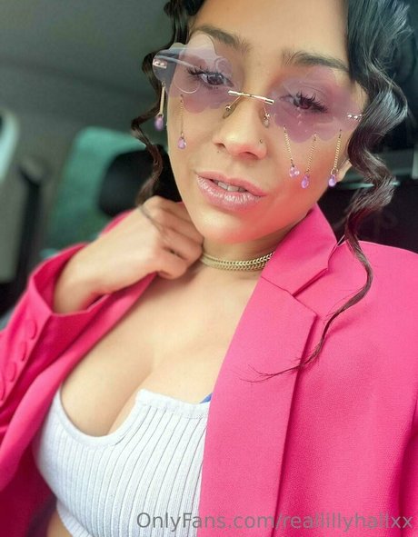 Lilly Hall kostenlose sex foto