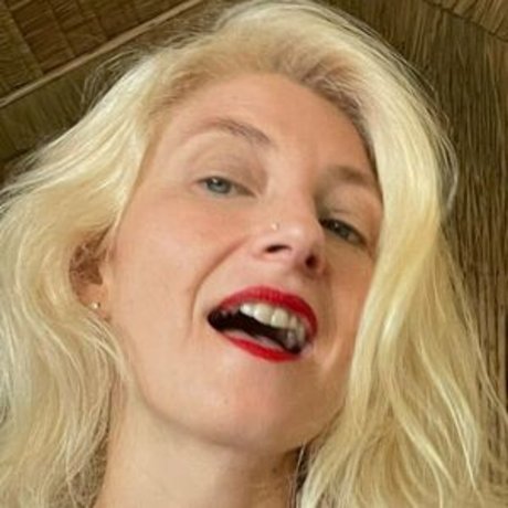 liakovach hübsche sexy galerien