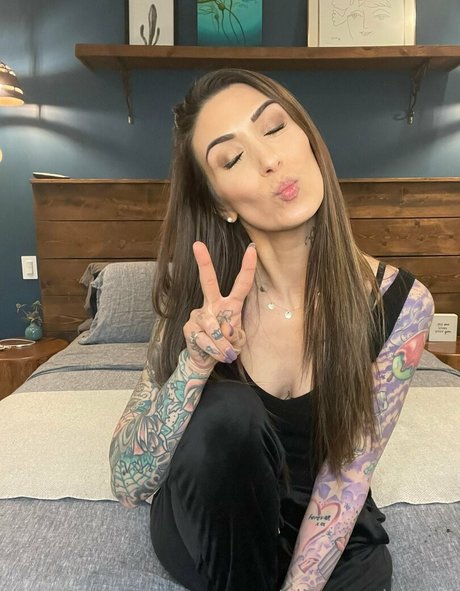 aliinwunderland hd sexy foto