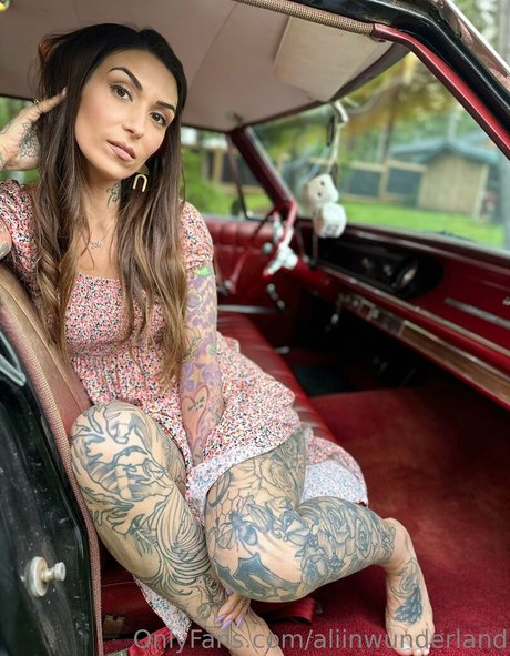 aliinwunderland heiße sexy fotos