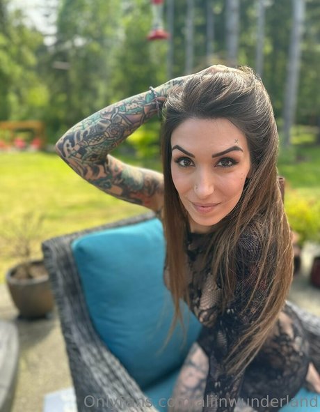 aliinwunderland top erwachsene archiv