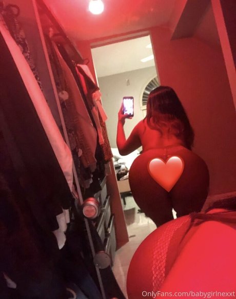 tiddiesbabe nacktheit hd archiv