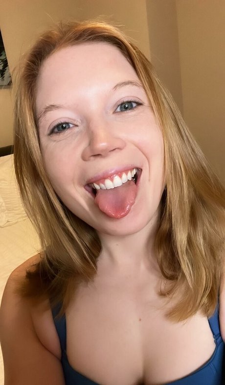 Peachy Noel schöne pornostar archiv