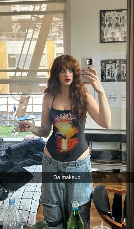 Tati Bruening exklusive hübsche bilder