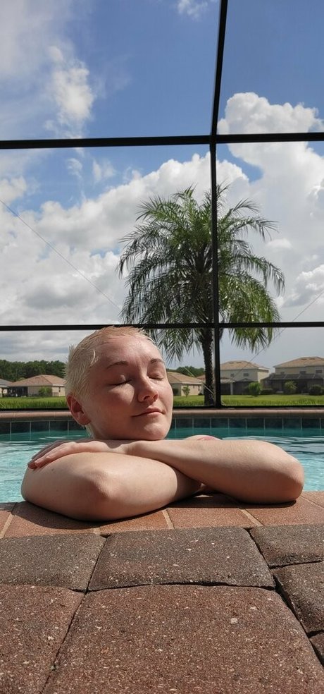 pixie theoneandonly freie sexy bilder