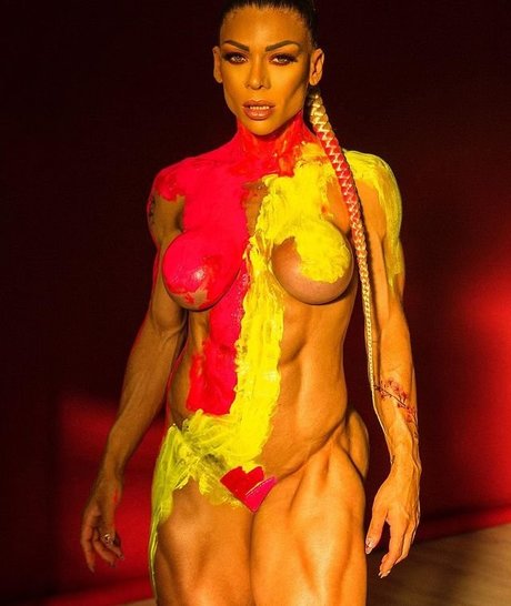 Izabelle Paula erotische hübsche bild