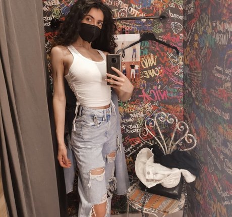 emo-schlampe onlyfans sexy pornografische foto