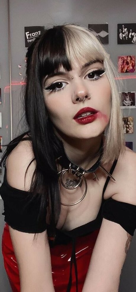 Lovecherrybella erwachsene freie bilder