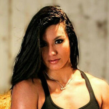 strangefx schauspielerin nackt bilder