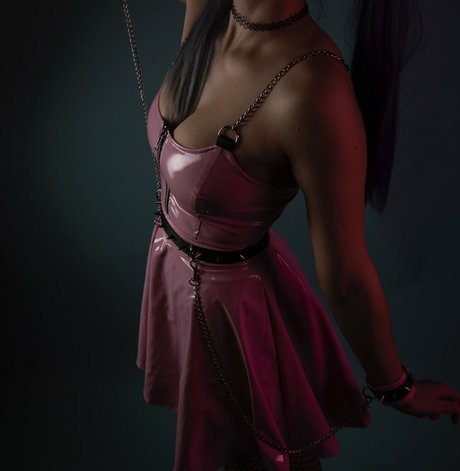 hollyhellfree xxx nette fotos