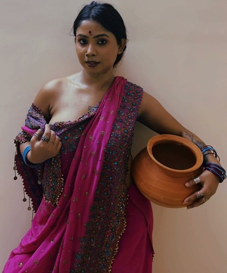 bhindeshitara exklusive nackt bild