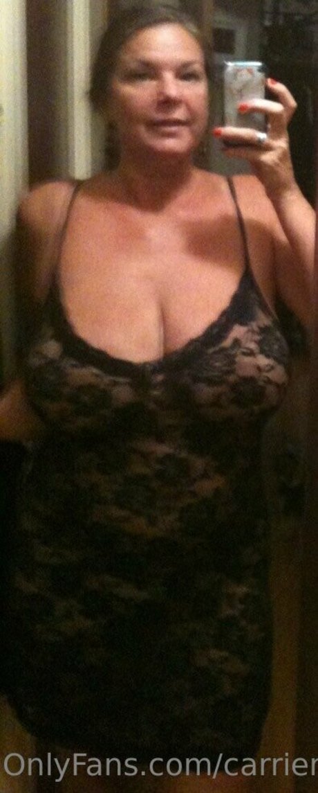 carriemoon nackt sexy bild