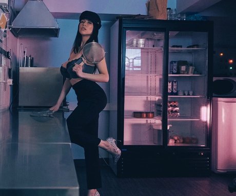 asiatische falsche titten onlyfans nackt sex galerie