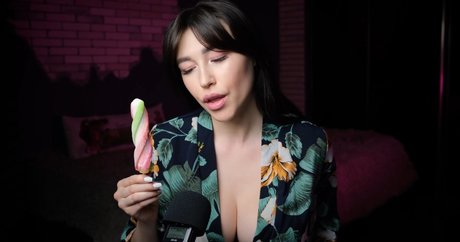 Top Baby ASMR porno nackten galerie