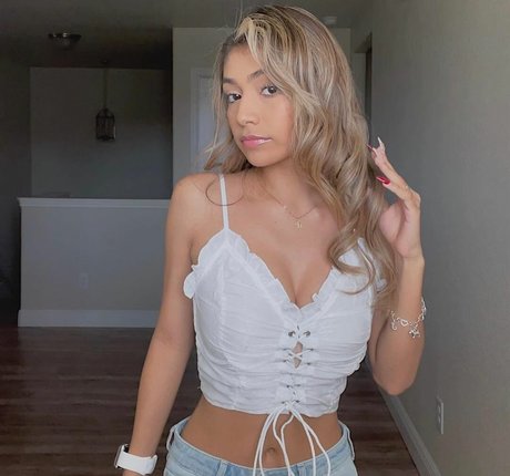 Justinee eeee erotische heiße bilder