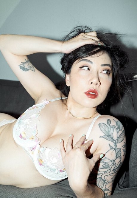 Ravenna Tran nacktheit exklusive galerien